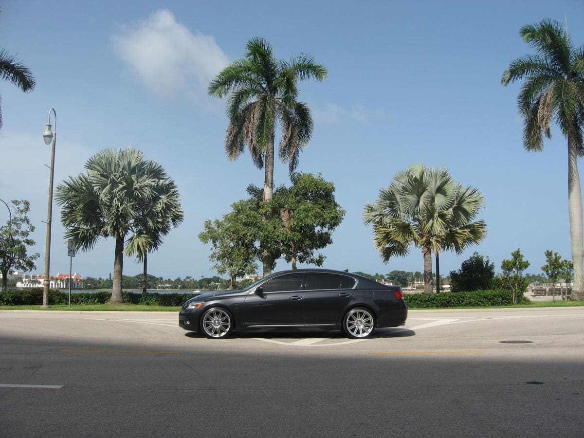2007 Lexus GS 350 with 20x9 Vossen CV4 wheels