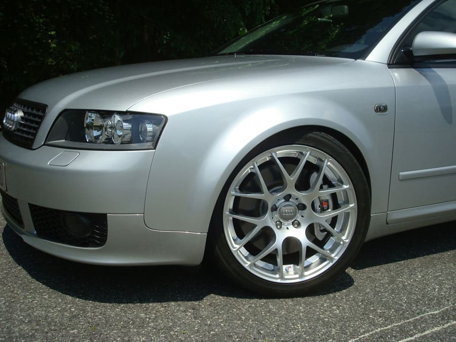 2006 Audi A4 with 18x8.5 VMR V710 wheels