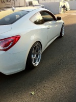 2010 Hyundai Genesis with 19x9.5 VarrsToen ES 2.2.2 wheels