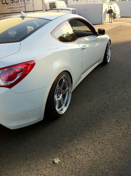 2010 Hyundai Genesis with 19x9.5 VarrsToen ES 2.2.2 wheels
