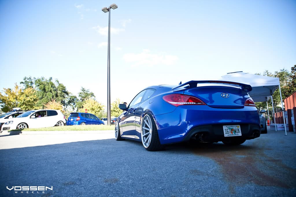 2010 Hyundai Genesis with 20x10.5 Vossen VVS CV1 wheels