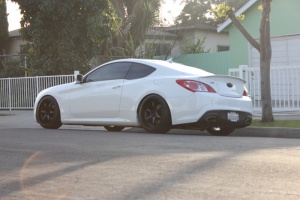 2010 Hyundai Genesis with 19x9.5 wheels