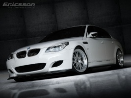 2008 BMW M5 with 20x9 BBS LM-R wheels