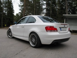 2009 BMW 135 with 18x8 Dotz Mugello wheels