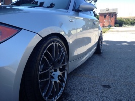 2009 BMW 135 with 18x8.5 VMR v718 wheels