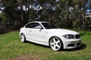 2010 BMW 135 with 20x8.5 Simmons FR1 wheels