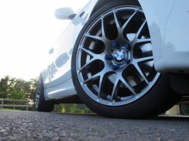 2010 BMW 128 with 18x8.5 VMR 710 wheels