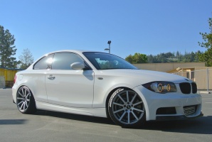 2009 BMW 135 with 18x8.5 VMR V702 wheels