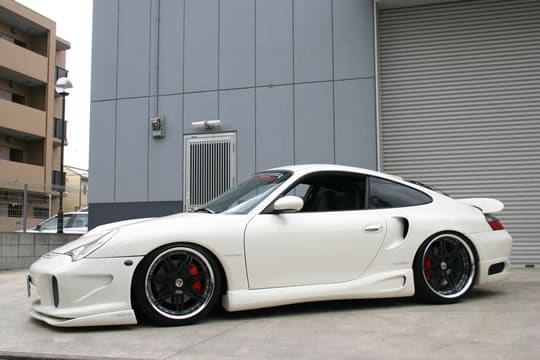 2004 Porsche 996 with 19x8.5 Hyper Forged HF102R wheels