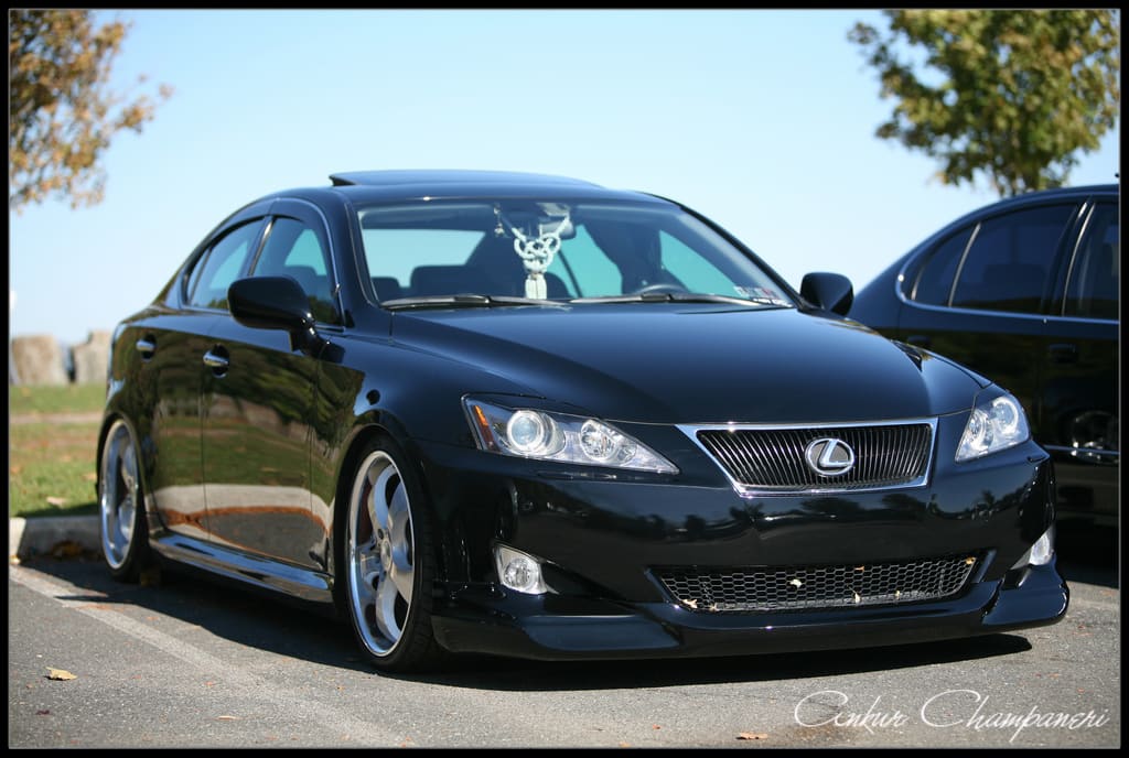 2007 Lexus IS 350 with 19x8 AME Shallen CX wheels