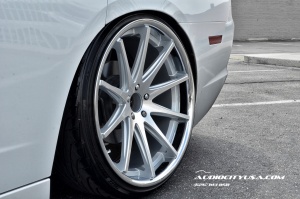 2013 Dodge Charger with 22x9 Rohana RC-10 wheels