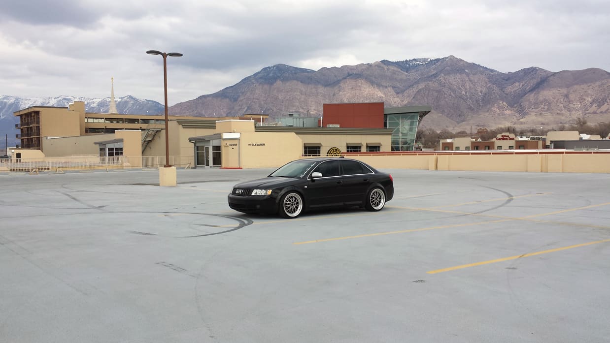 2006 Audi A4 with 19x8.5 Privat Akzent wheels
