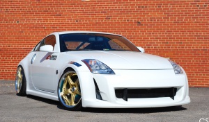 2004 Nissan 350Z with 19x9.5 Rays Engineering Volk Racing GT-S wheels
