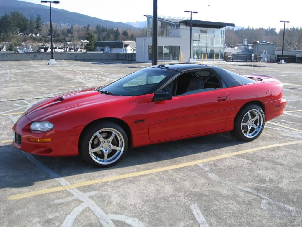 2002 Chevrolet Camaro with 18x10.5 wheels