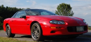 2001 Chevrolet Camaro with 17x9.5 wheels