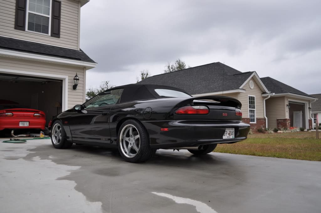 2001 Chevrolet Camaro with 17x9.5 C5 DD wheels