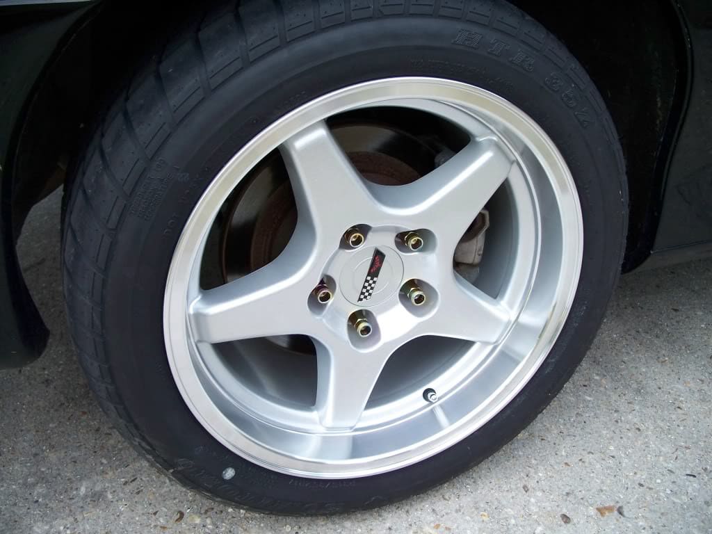2001 Chevrolet Camaro with 17x9.5 Silver ZR1's wheels
