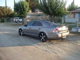 2008 Ford Fusion with 18x7.5 Nascar Sonomas wheels