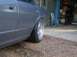 1989 Nissan R31-R34 Skyline 4dr with 17x9 wheels