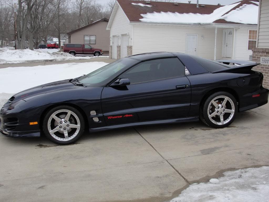 1999 Chevrolet Camaro with 18x9.5 C6 Motorsports wheels