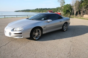 2001 Chevrolet Camaro with 18x8.5 C6 Z06 wheels