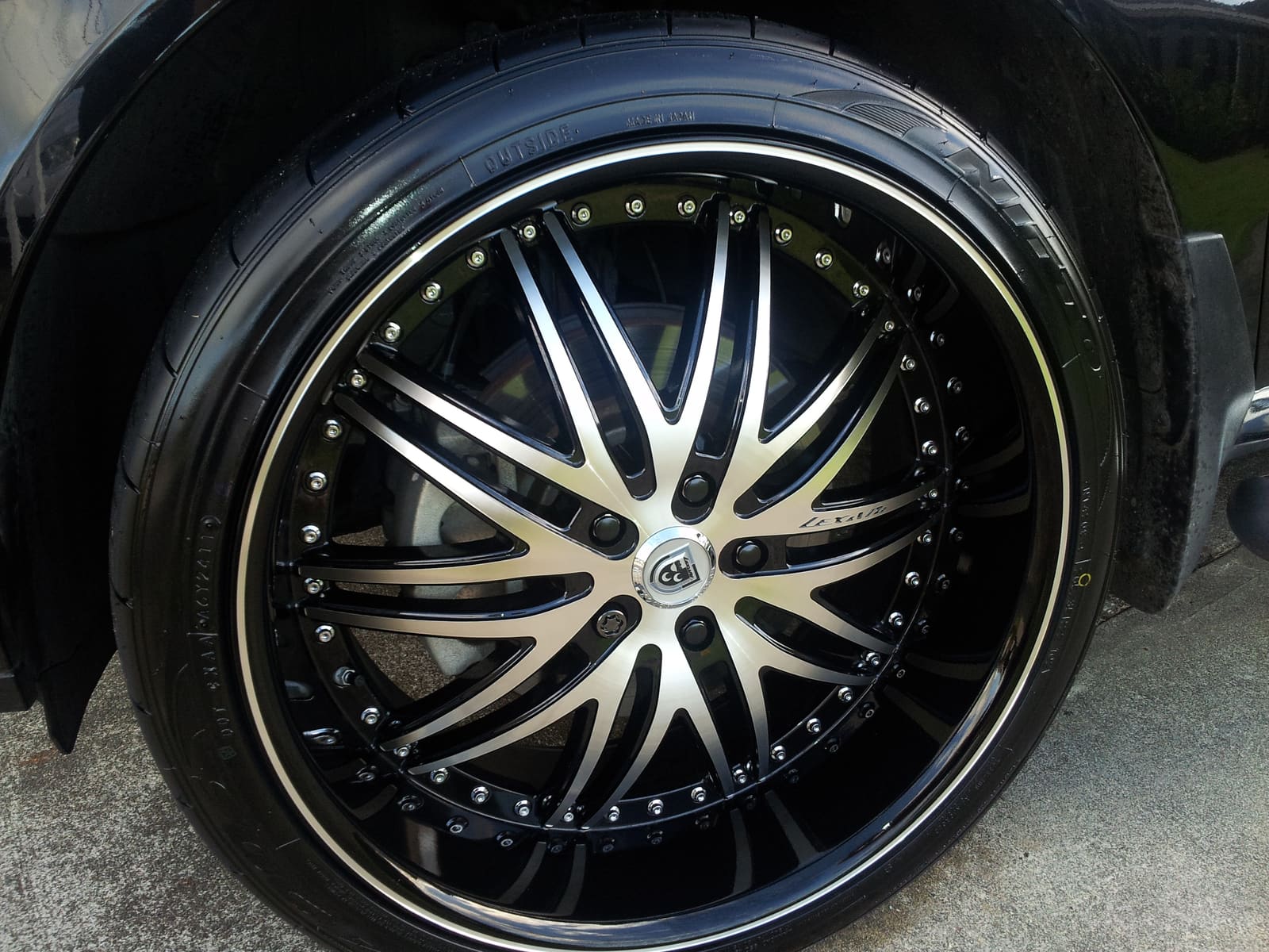 2009 Acura MDX with 21x10 LEXANI wheels