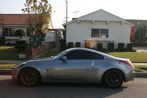 2003 Nissan 350Z with 18x9.5 Work Wheels Emotion CR wheels