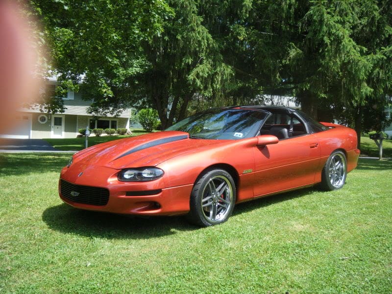 2001 Chevrolet Camaro with 18x8.5 C6 Z06 wheels