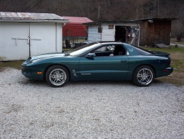 1999 Chevrolet Camaro with 17x9.5 C6 Z06 wheels