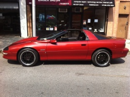 2001 Chevrolet Camaro with 18x9.5 C5 Z06 wheels