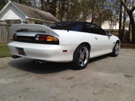 2000 Chevrolet Camaro with 17x9.5 C6 Z06 wheels
