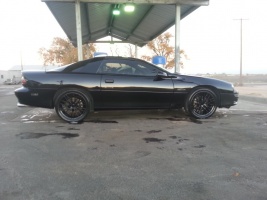 2000 Chevrolet Camaro with 18x8.5 C6 ZR1 wheels