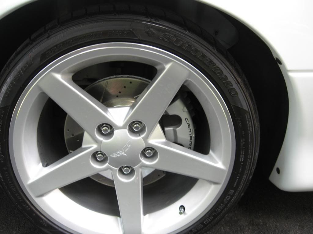 2000 Chevrolet Camaro with 18x10.5 C6 wheels