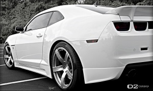2011 Chevrolet Camaro with 20x9 D2Forged MB2 wheels