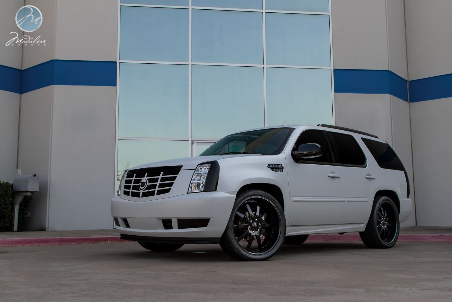 2012 Cadillac Escalade with Modulare M15 wheels