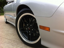 1999 Chevrolet Camaro with 17x9.5 C6 Z06 wheels