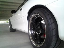 2000 Chevrolet Camaro with 18x9.5 OE wheels