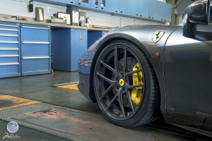2015 Ferrari 458 Italia with 21x9 Modulare B18 Evo wheels