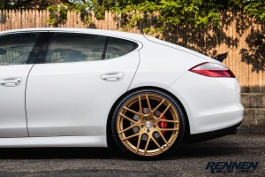 2015 Porsche Panamera with 22x9 Rennen RS-7 wheels