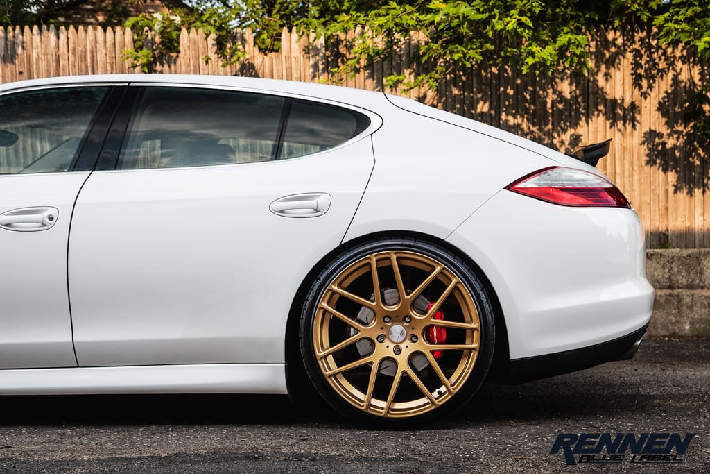 2015 Porsche Panamera with 22x9 Rennen RS-7 wheels