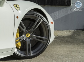 2014 Ferrari 458 Italia with 21x9 Modulare B35 wheels