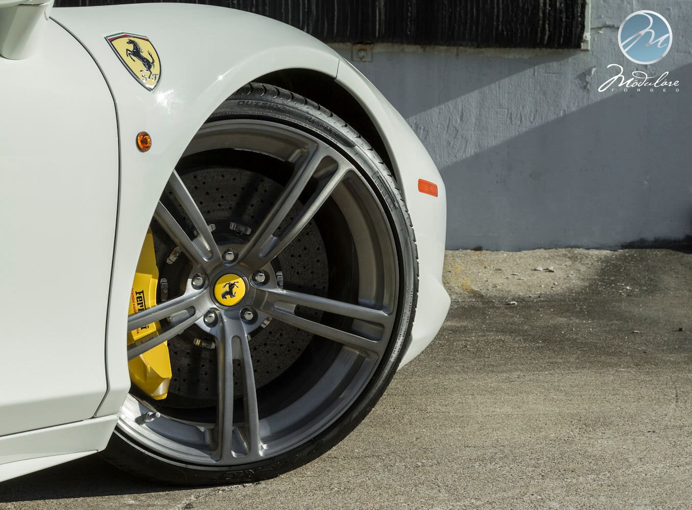 2014 Ferrari 458 Italia with 21x9 Modulare B35 wheels