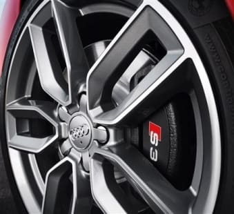 2015 Volkswagen Golf GTI with 19x8.5 CARACTERE CW1 wheels