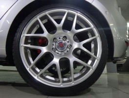 2015 Volkswagen Golf GTI with 19x8.5 HRE P40 wheels