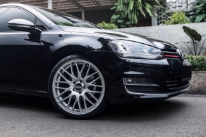 2015 Volkswagen Golf GTI with 19x8.5 BBS CS-5 wheels