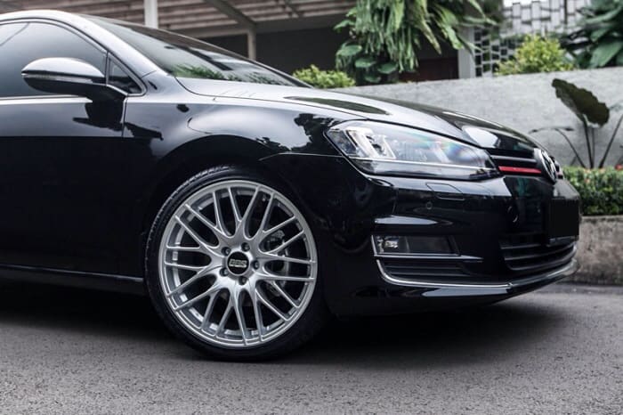 2015 Volkswagen Golf GTI with 19x8.5 BBS CS-5 wheels