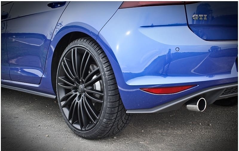 2015 Volkswagen Golf GTI with 19x8.5 RONDELL 49 wheels