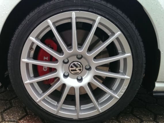 2015 Volkswagen Golf GTI with 18x8 TEC AS2 wheels
