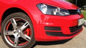 2015 Volkswagen Golf GTI with 17x7 AEZ TACANA wheels