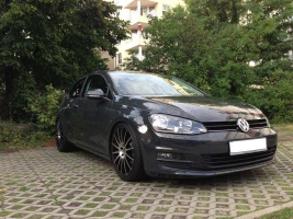 2015 Volkswagen Golf GTI with 19x8 TEC AS2 wheels